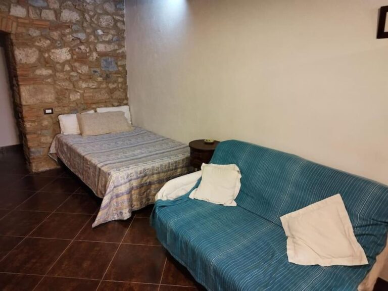 La taverna sotto la torre