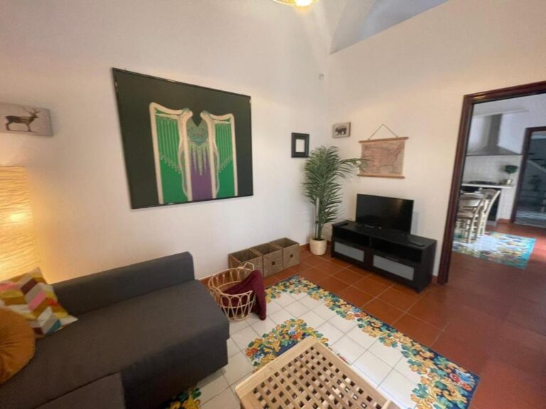 NIKA'S APARTMENT