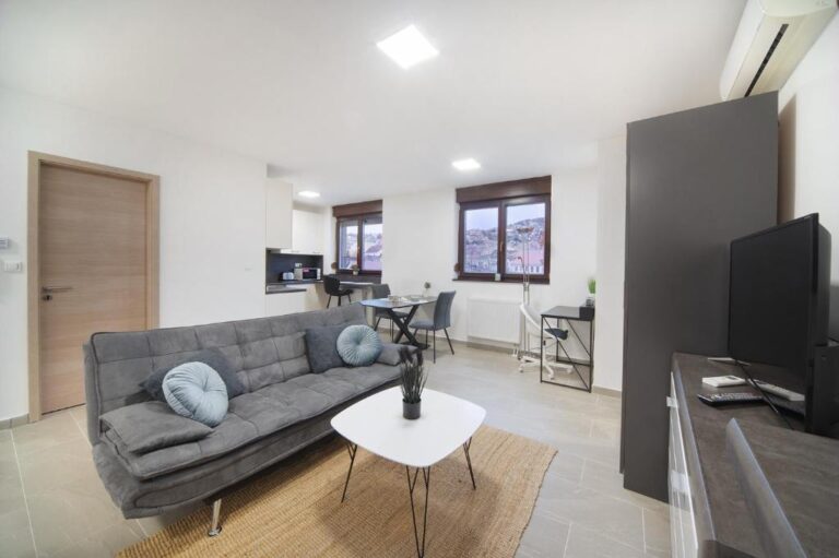 Ágoston Apartman 3 - Málna