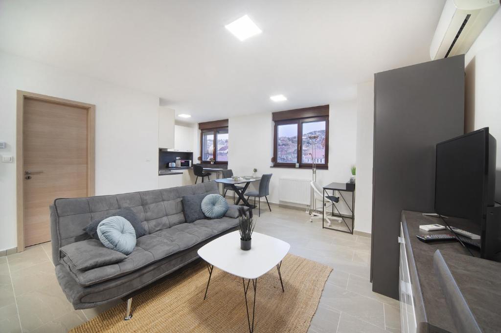 Ágoston Apartman 3 - Málna