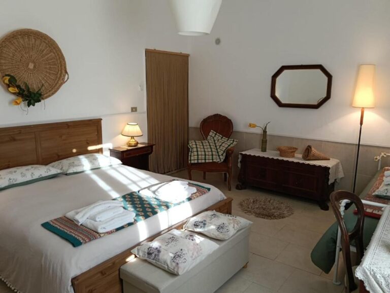 Casina Lupis