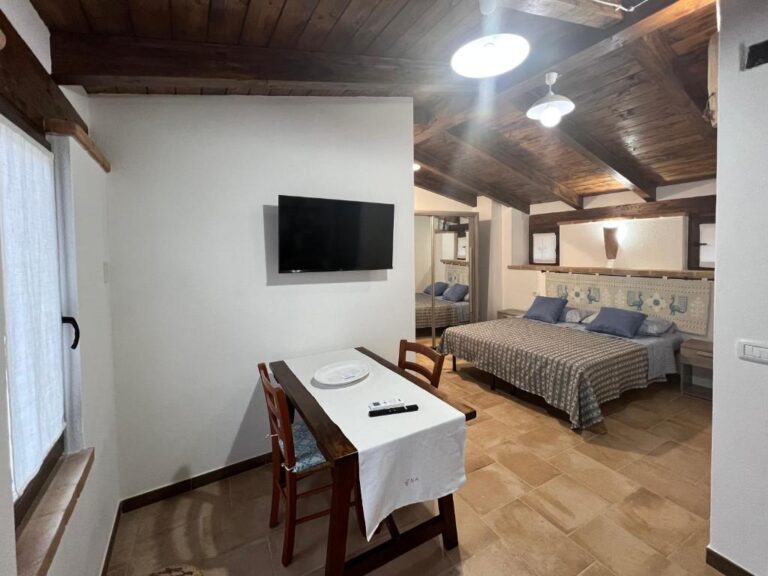 Orani Guest House