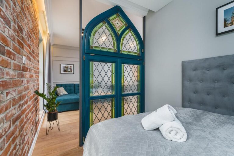 Saint Florian's Suites - Old Town Luxury Apartments - by Upstairs