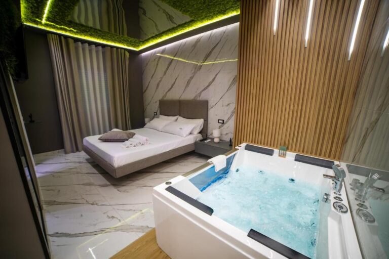 Tree Luxury