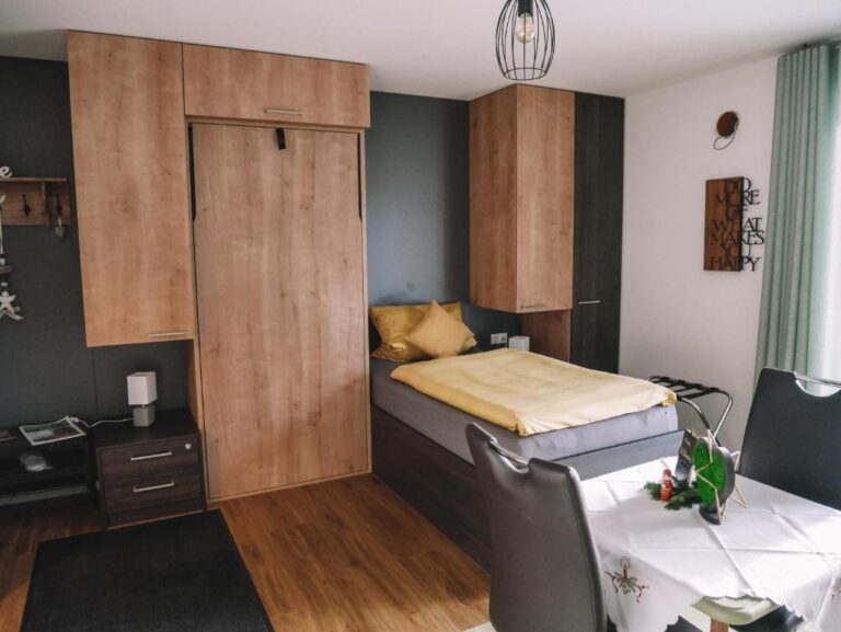 Willy´s Ferienzimmer im Tabakdorf Hatzenbühl