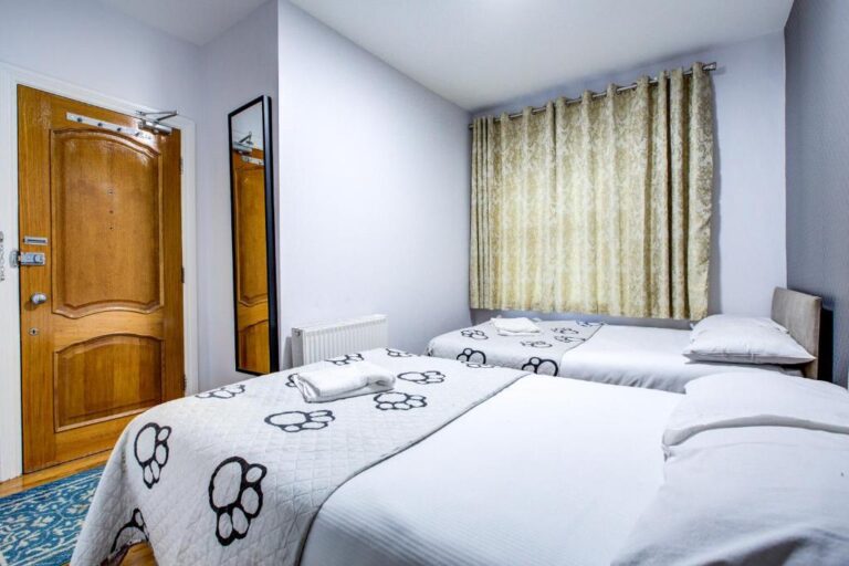 Bryanston Camden Hotel