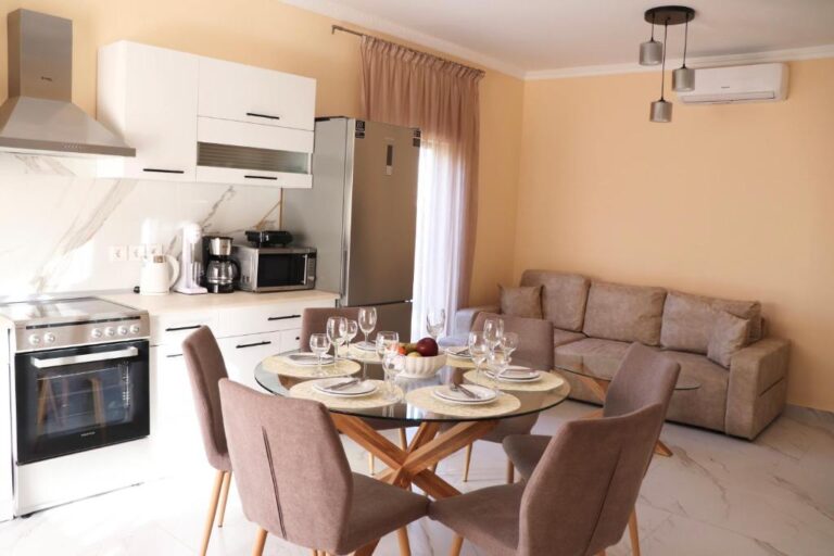 Aivazidis Residence I