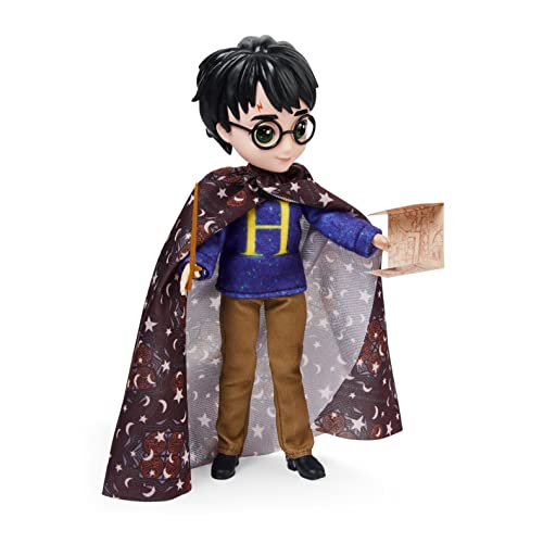 Wizarding World Harry Potter, set regalo bambola Harry Potter da 20,3 cm con Mantello dell'Invisibilità e 5 accessori