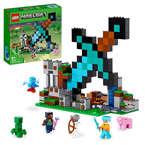 LEGO Minecraft L'Avamposto della Spada Giocattolo da Costruire con Figure di Creeper, Soldato, Guerriero Guardiano e